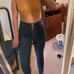 Like new. Fashion nova jeans